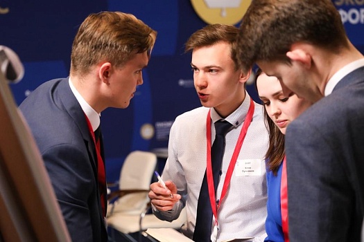 Молодежный день ПМЭФ: наставничество и работа с опытом для формирования будущего России
